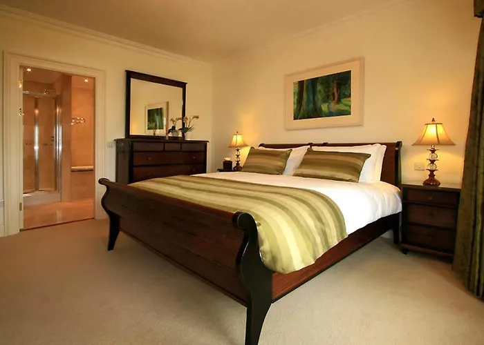 Waters Edge 2 Апартаменты *